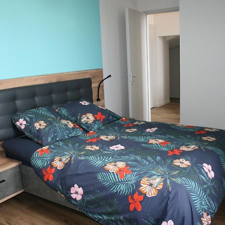 Appartement Les Nuits D'Aldearde à Airvault Extérieur photo