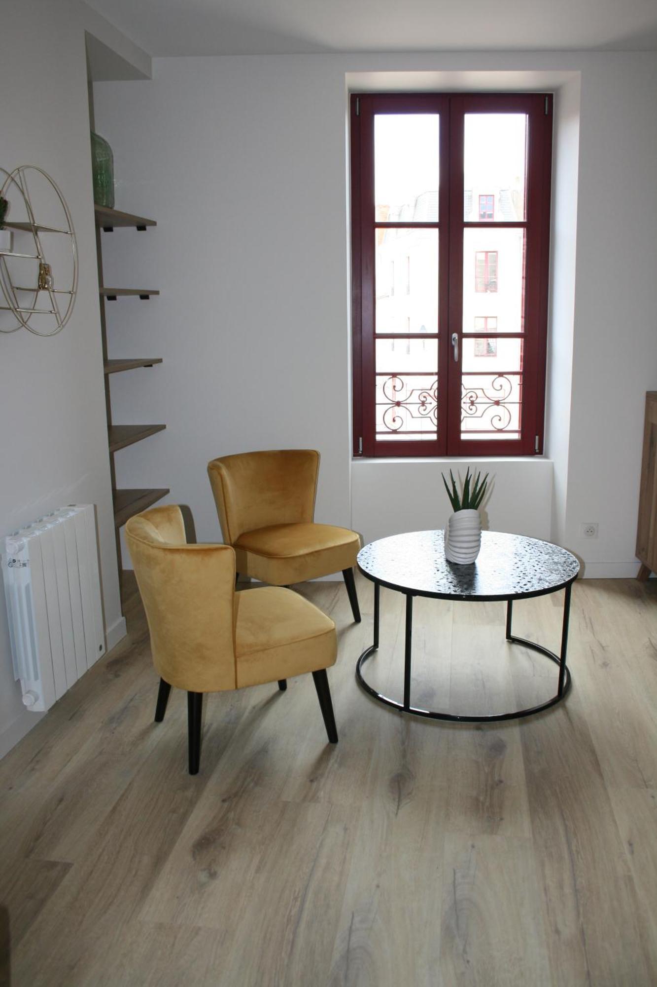 Appartement Les Nuits D'Aldearde à Airvault Extérieur photo
