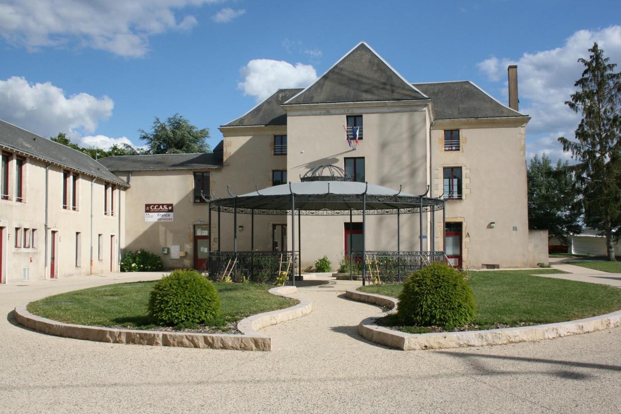 Appartement Les Nuits D'Aldearde à Airvault Extérieur photo